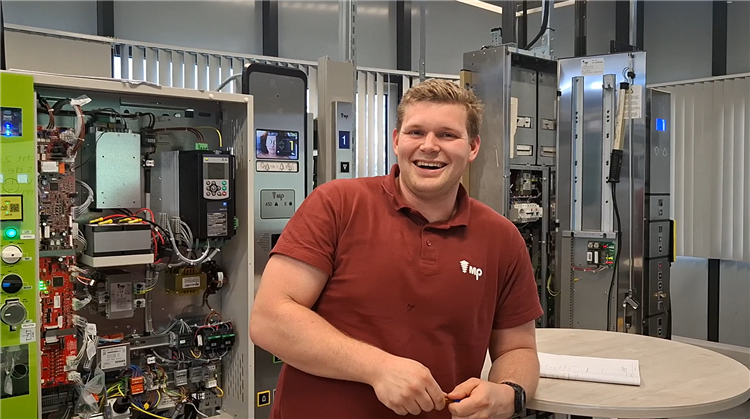 Kom werken bij MP liften! Werken bij MP Liften medewerker